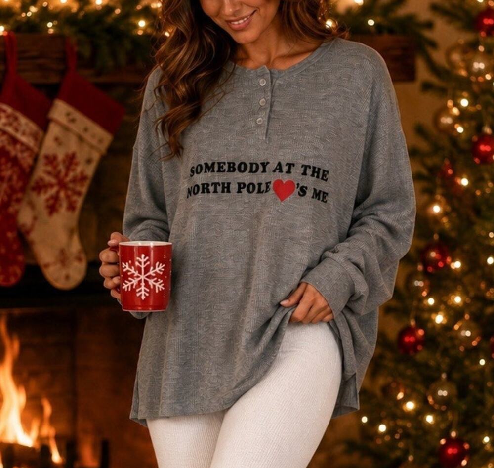 Wildfox Somebody at the North Pole Loves Me Henley Thermal Shirt Size Small